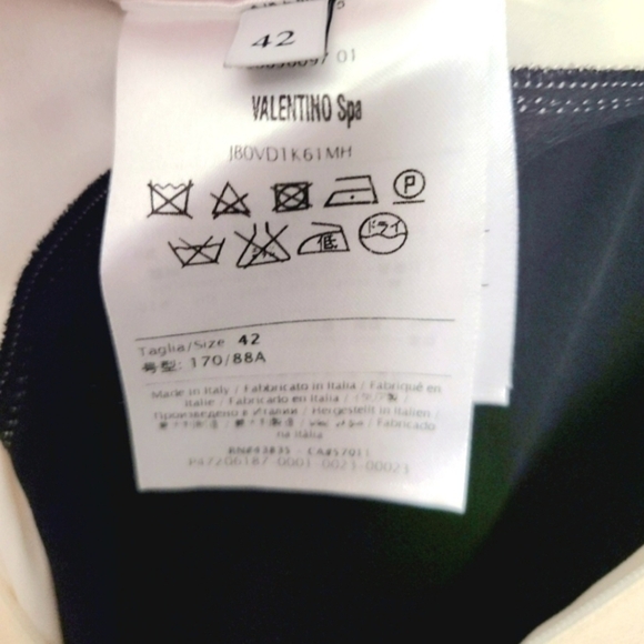 Valentino Two-Tone Ruched Waist Gown, Ivory | Black, Size 6, NWT - Picture 14 of 16